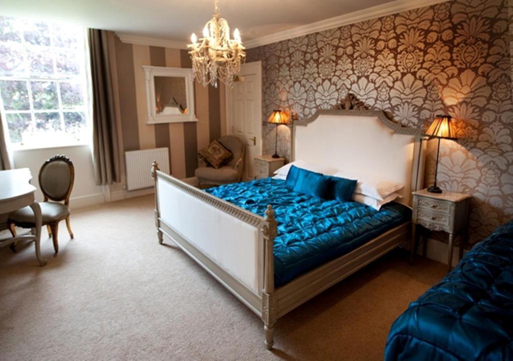 East Close Christchurch  Room photo